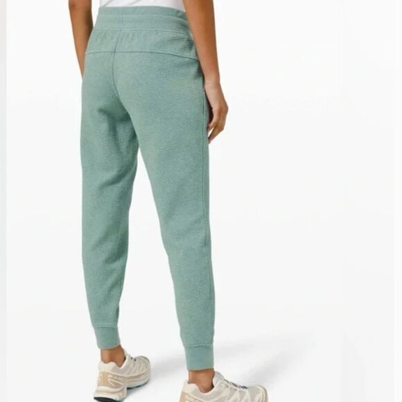 Lululemon Warm Down High-Rise Jogger Heathered Tidewater Teal Sz 4 - Picture 2 of 14